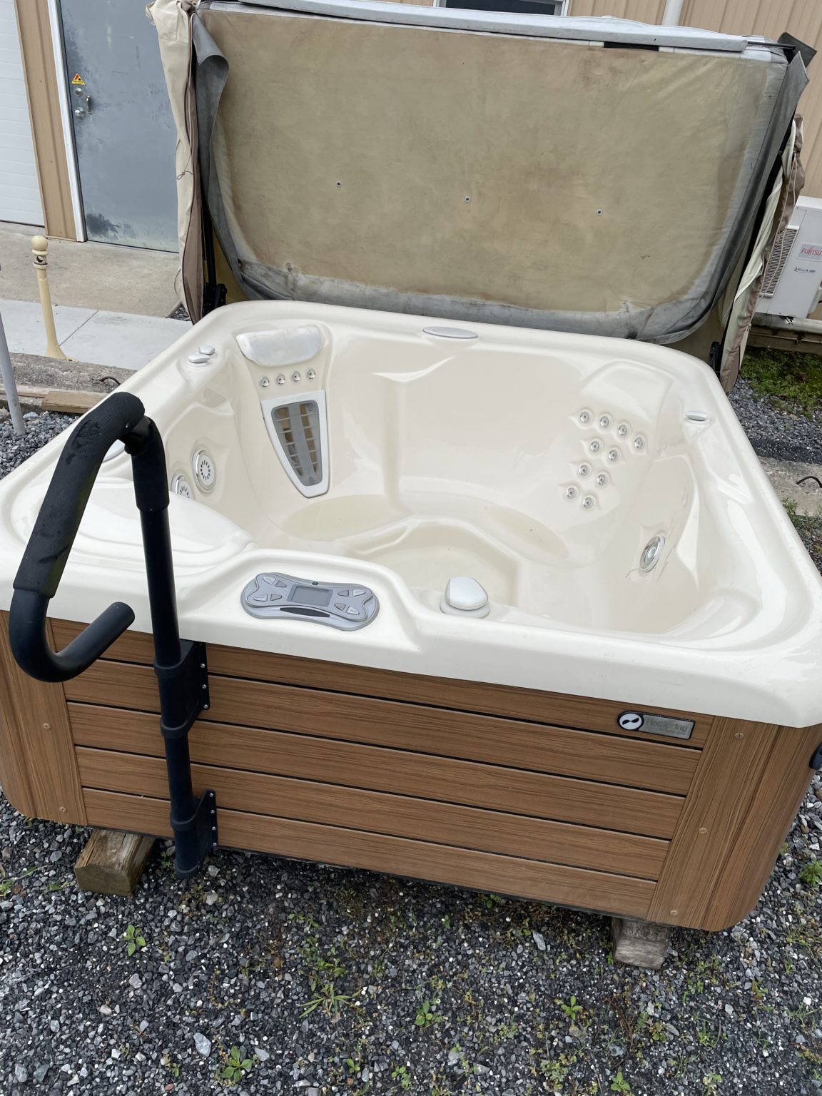PreOwned Hot Tubs Crystal Pools
